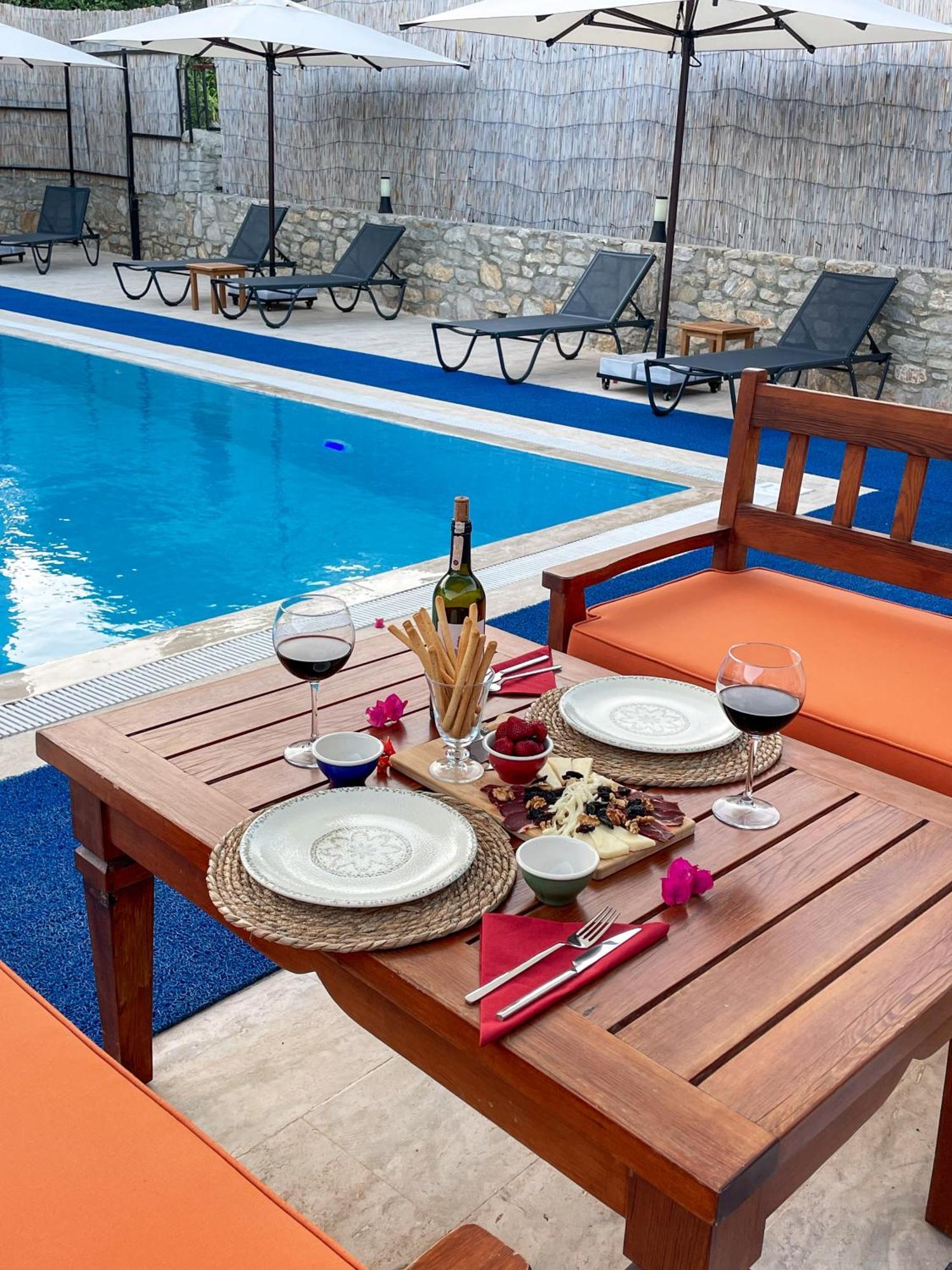 Oezguem Suite Otel Datca Εξωτερικό φωτογραφία