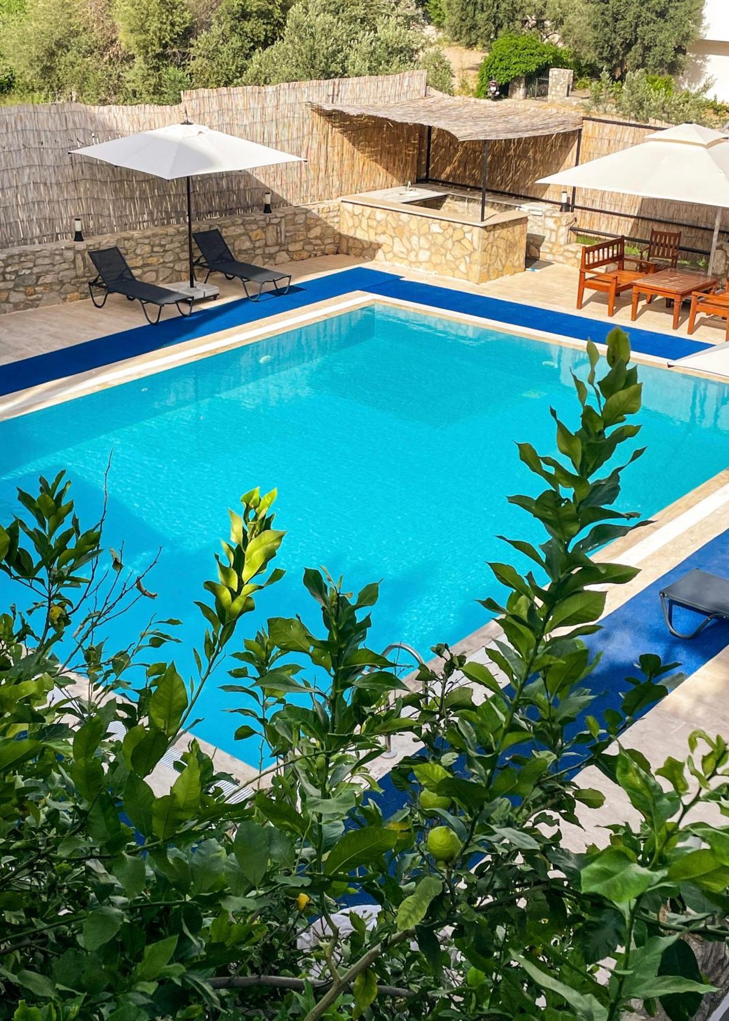 Oezguem Suite Otel Datca Εξωτερικό φωτογραφία
