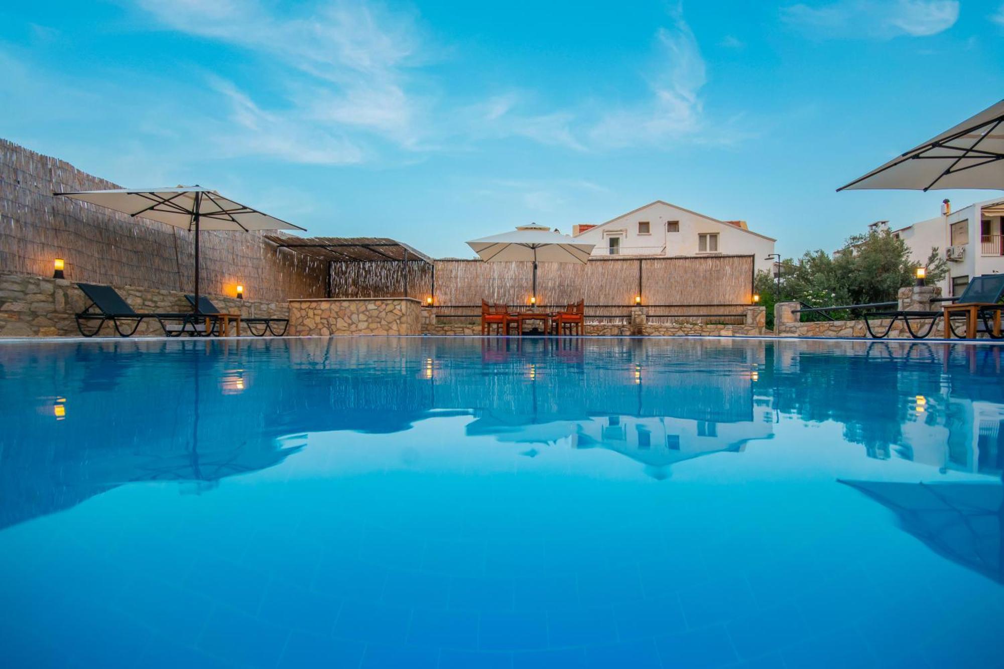 Oezguem Suite Otel Datca Εξωτερικό φωτογραφία