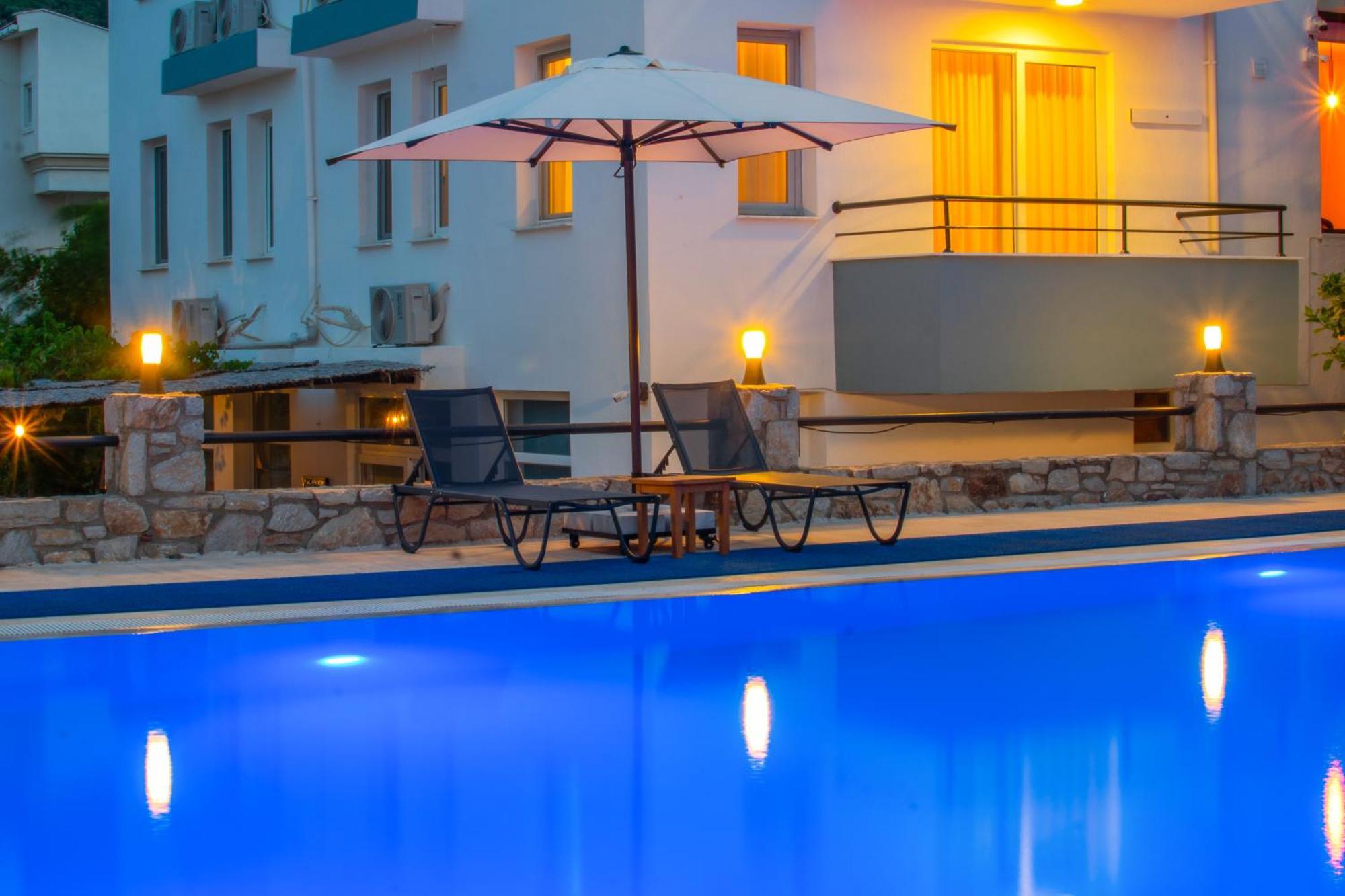 Oezguem Suite Otel Datca Εξωτερικό φωτογραφία